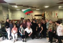 Пенсионери се канят на танц на пловдивския централен площад