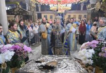 Празнична вечерня за Богородичния пост се отслужи в асеновградския храм „Св. Богородица Успение“ /снимки и видео/