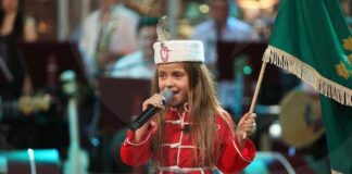 8-годишната Ели Василева от Асеновград на финал в музикалния проект „Нова звезда“, утре вечер пее с Миро