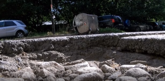 Жители в централната част на Асеновград настояват за спешен ремонт на дупките по улиците „Речна“, „Сливница“ и „Никола Й. Вапцаров“