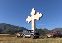 10-метров метален кръст издигна новаковската ловна дружинка край селото