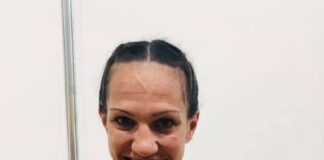 Станимира Петрова на полуфинал в Минск след категорична победа над французойката Мона Местиен