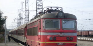 БДЖ осигурява над 8 000 допълнителни места във влаковете за почивните дни по случай 3-и март