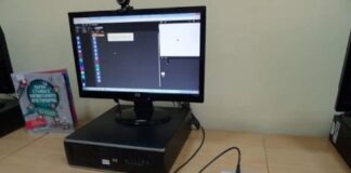 Роботът Финч гостува в Асеновград по повод Европейската седмица на кодирането