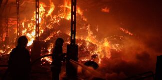 Голям пожар в стопански двор в село Червен