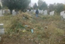 Бурени и непочистени контейнери на гробищата в Асеновград за задушница