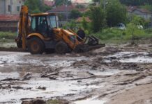 51 сигнала за наводнени къщи, дворове, подлези, улици, обществени сгради, паднали дървета за област Пловдив