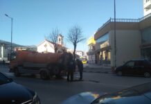 Проблем с канализацията в жилищна сграда в Асеновград