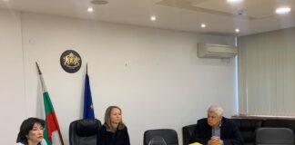 Предпазни облекла и защитни средства ще бъдат дарени на болниците, които ще лекуват COVID-19