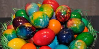 На Велики четвъртък се боядисват яйцата и се замесват козунаците за Великден