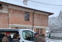 Доброволците в общината вече помагат активно, набират се още хора, които да помагат на нуждаещи се