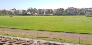 Третират тревните площи на стадион „Шипка“ с пестициди. Не навлизайте в тях, апелират от ФК „Асеновец“