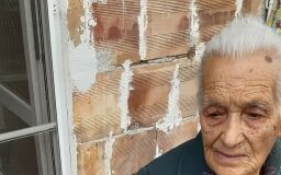 Община Асеновград поднесе подарък на столетницата Йордана Пейчева