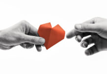 338 440 лева са събрани в дарителската сметка за борба с COVID-19 до 16 април в Асеновград, Ротари клуб с дарение за РУ на МВР в града