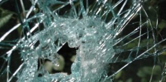 37-годишен асеновградчанин потроши стъклата на фирмен микробус