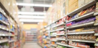 Открити са близо 60 тона хранителни стоки с неясен произход или изтекъл срок на годност