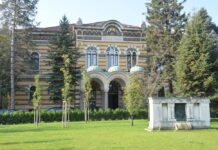 Тази година Благодатният огън от Йерусалим няма да се пренася