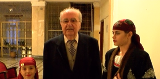 Награди за Лилия Линова и Антония Макавеева от ФГ „Детска песен- Надежда Хвойнева”