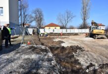 Текат изкопни дейности по изграждане на дългоочакваната спортната зала в село Тополово