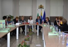 Д-р Караиванов се срещна с представители на Сдружението на жените от средното съсловие в България и Албания