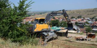 В Асеновград 16 незаконни постройки са премахнати