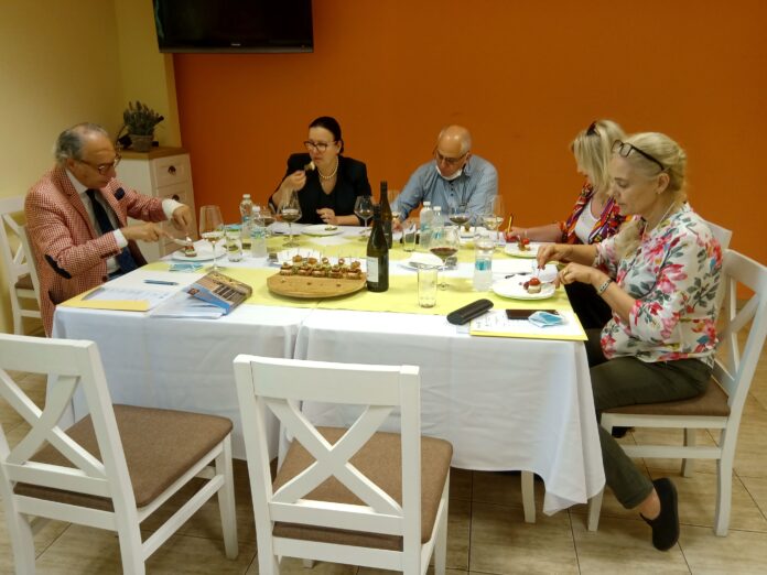 Дефиле вино и гурме_жури_работа