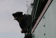 Днес е професионалният празник на локомотивните машинисти