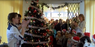 В ДГ „Асенова крепост” запалиха светлините на коледното дръвче
