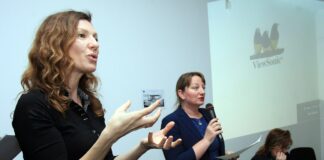 Разработиха унифициран български жестов език