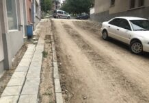 След ВиК авария – ул. „Сливница“ потъна в кал