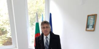 Кметът на с. Нареченски бани с награда от пловдивската пожарна