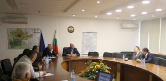 Областният управител Здравко Димитров свика съвещание във връзка с Националната програма за защита при бедствия