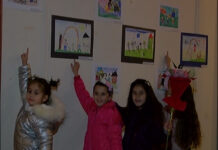 Изложба на детски рисунки за Деня на семейството откриха в Асеновград