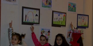 Изложба на детски рисунки за Деня на семейството откриха в Асеновград