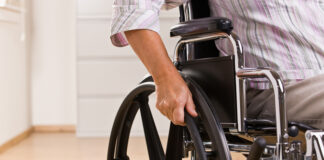 Деца и възрастни с увреждания ще получат увеличение на пенсиите от 1 юли с 45%