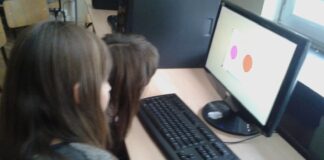 Учениците трябва да усвояват дигитални умения още от първи клас