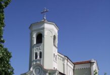 Католици и арменци отбелязват Великден