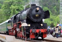 Атракционен влак с парен локомотив пуска БДЖ по повод Деня на независимостта