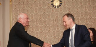 Деца и ученици ще посещават спектакли и концерти, свързани с учебния материал