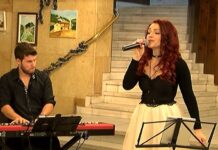 Милена Костова изпълни любими коледни песни в родния си Асеновград