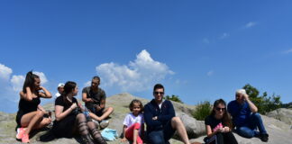 Общински младежки съвет подари един незабравим ден на Ели от Шоуто на Слави