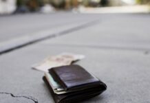 Откраднаха портмонето на асеновградчанка