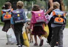 Близо 40 хиляди първокласници са получили еднократна целева помощ за тази учебна година