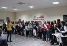 Димитър Колев награди участниците в творческата работилница за таланти