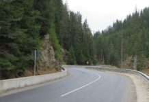 В събота и неделя движението по участък от пътя Девин – Кричим ще бъде в една лента с изчакване