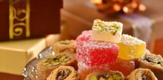 Мюсюлманите празнуват Рамазан Байрам, познат и като Шекер Байрам