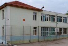 Ремонтират огради за над 70 хил. лв.