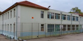 Ремонтират огради за над 70 хил. лв.