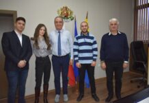 Д-р Грудев и представители на Общински младежки съвет обсъдиха бъдещото си сътрудничество