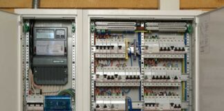 Изхарчили сме повече ток на празниците тази година спрямо 2020 г.